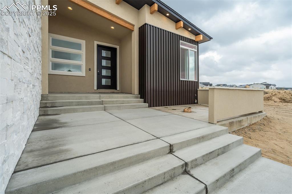 2064 Walnut Creek Court