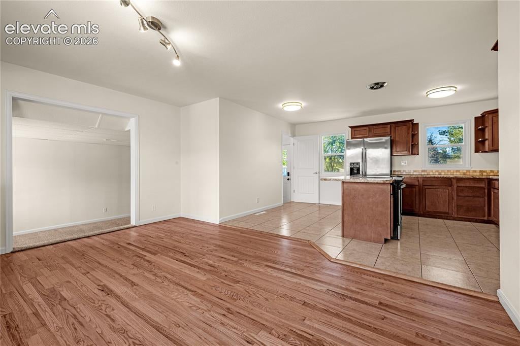 2636 E San Miguel Street