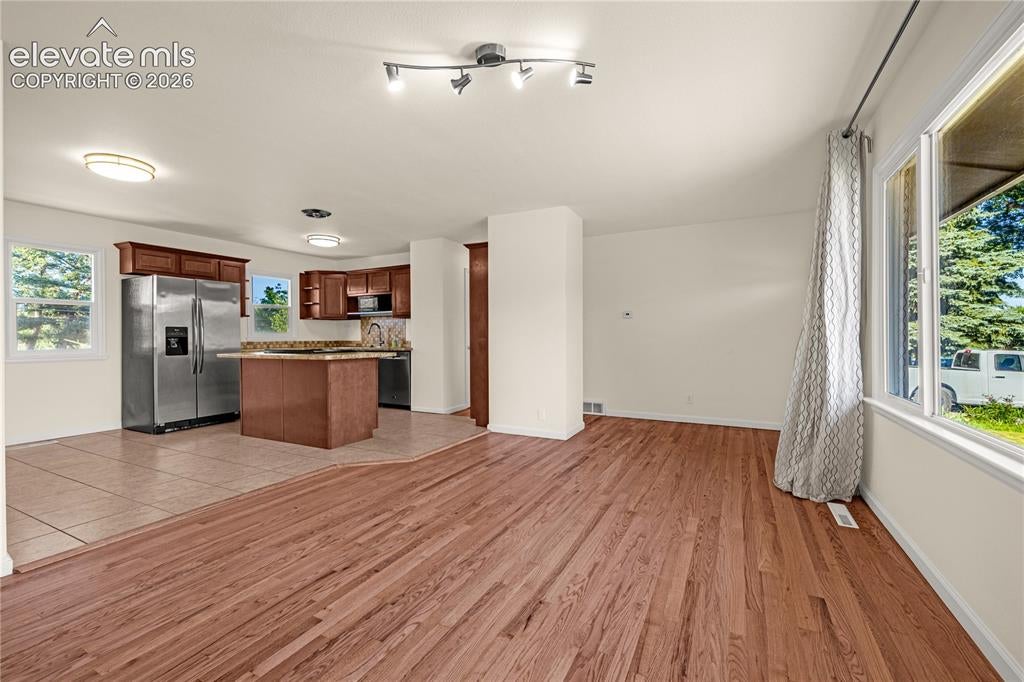 2636 E San Miguel Street