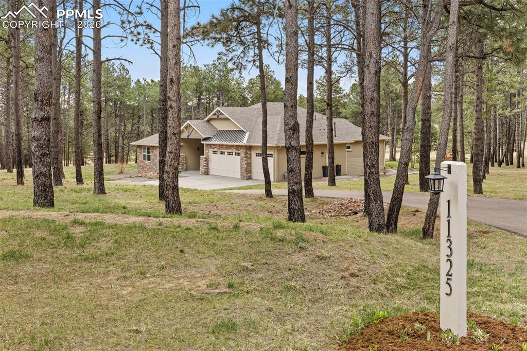11325 Laforet Point