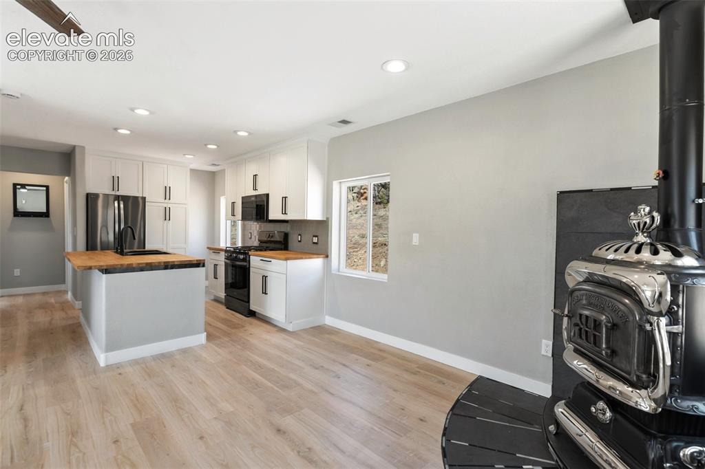 61 Garnet Lane