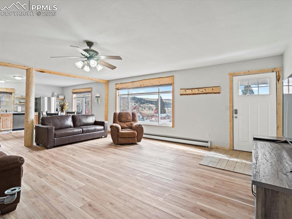 101 W Galena Avenue