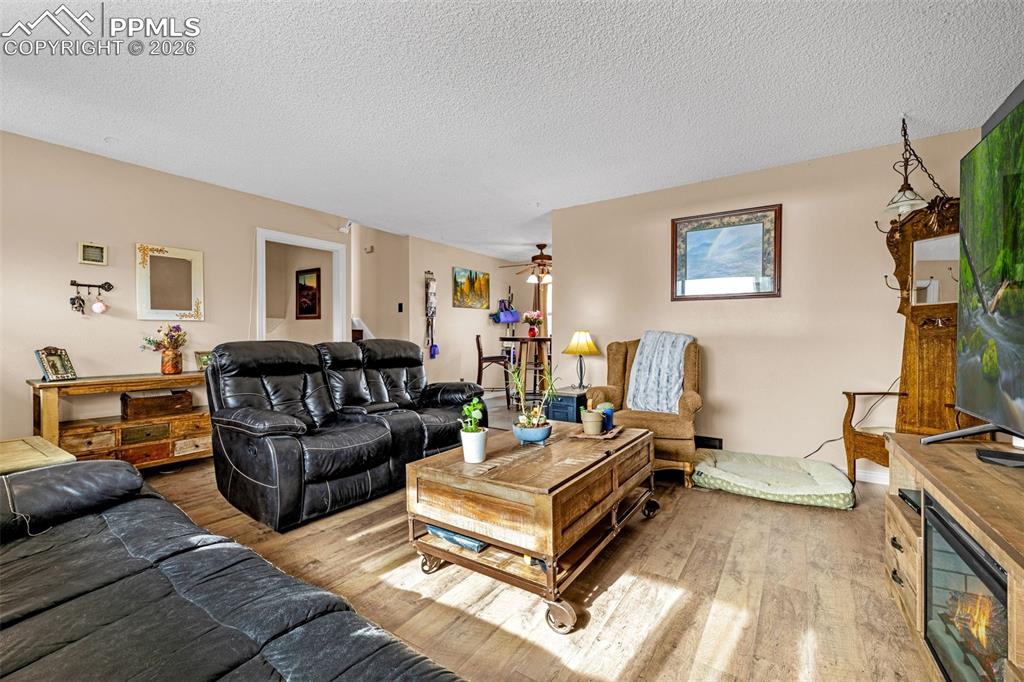 2552 Launcelot Court