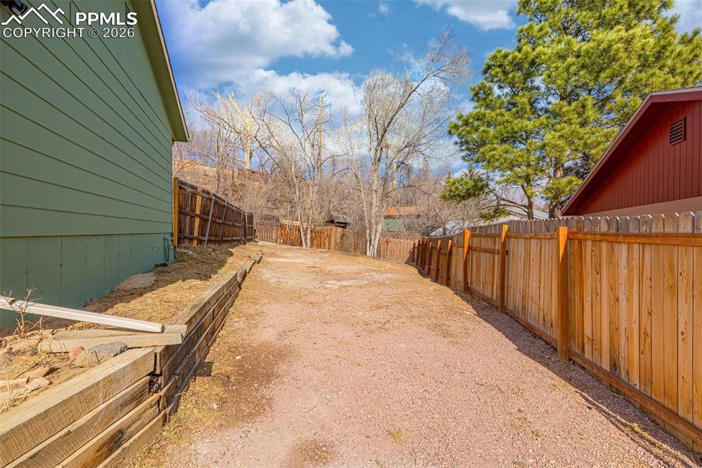 2552 Launcelot Court