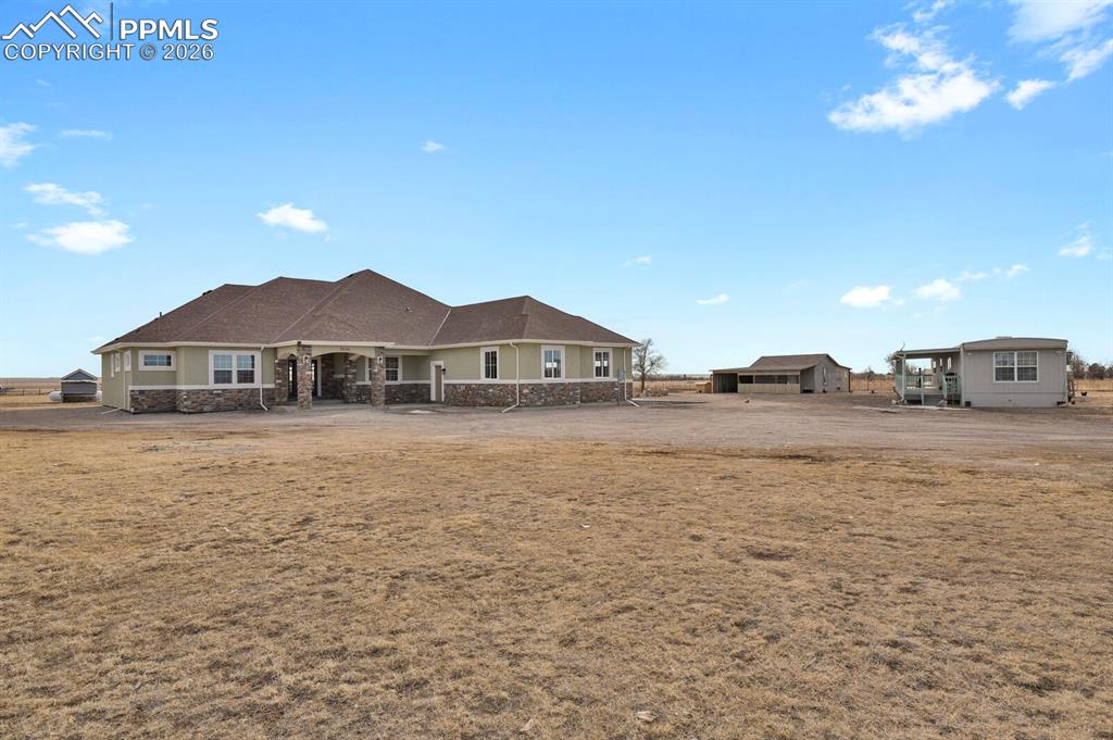2015 N Ellicott Highway