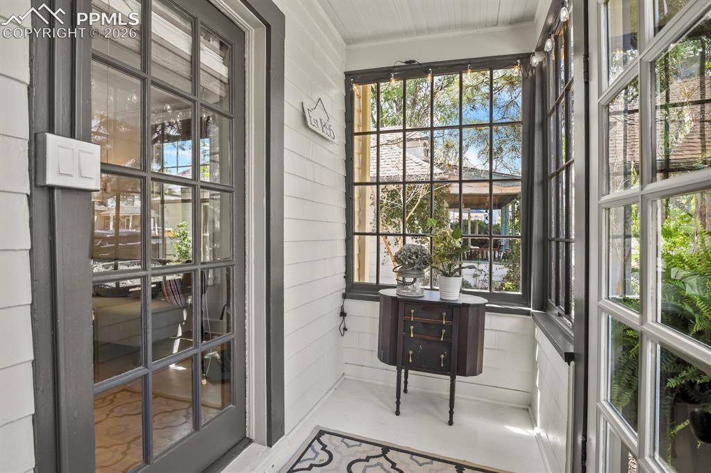 415 E San Rafael Street