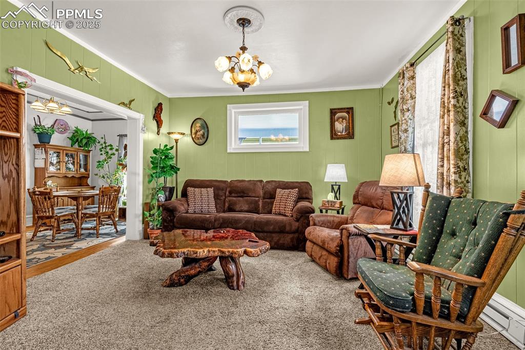137 W Eaton Avenue