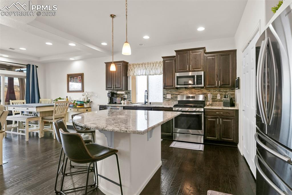 9290 Streamside Trail