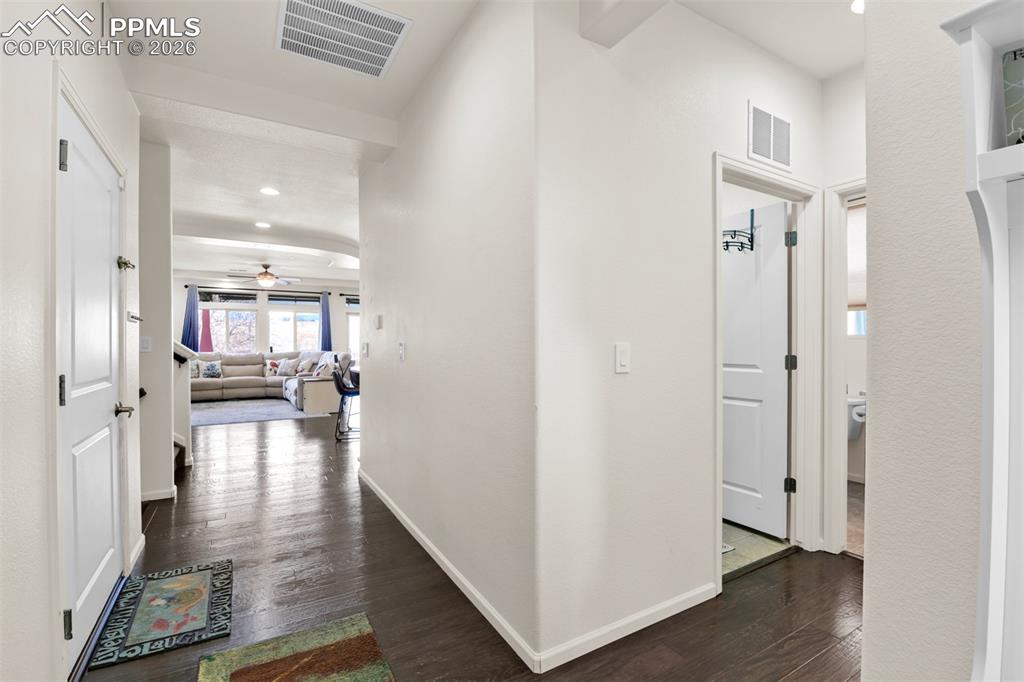 9290 Streamside Trail