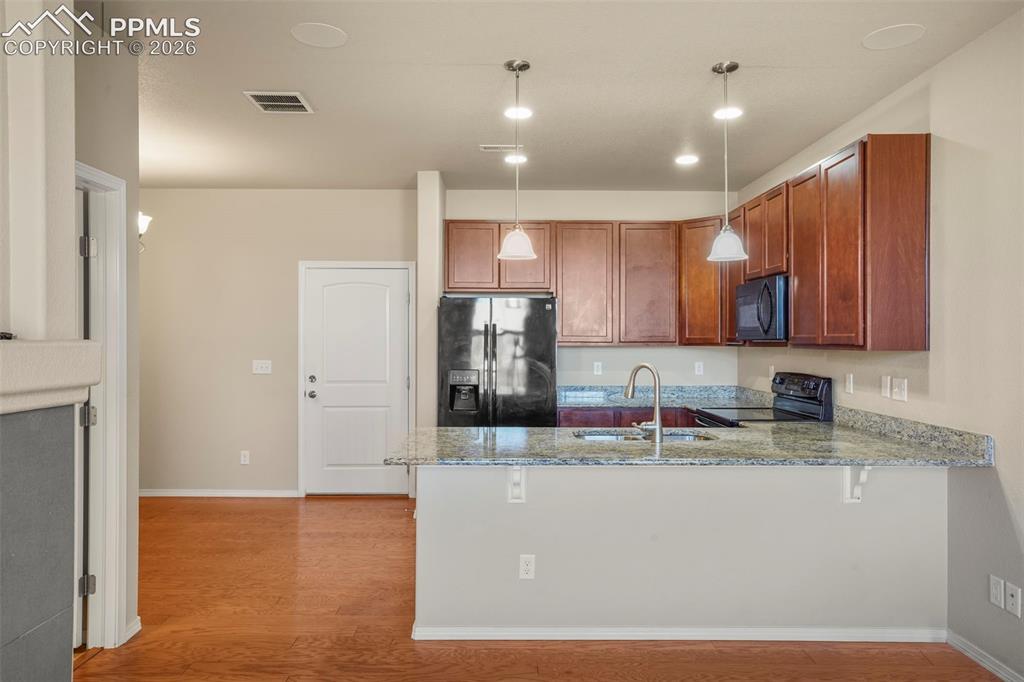 5318 Prominence Point