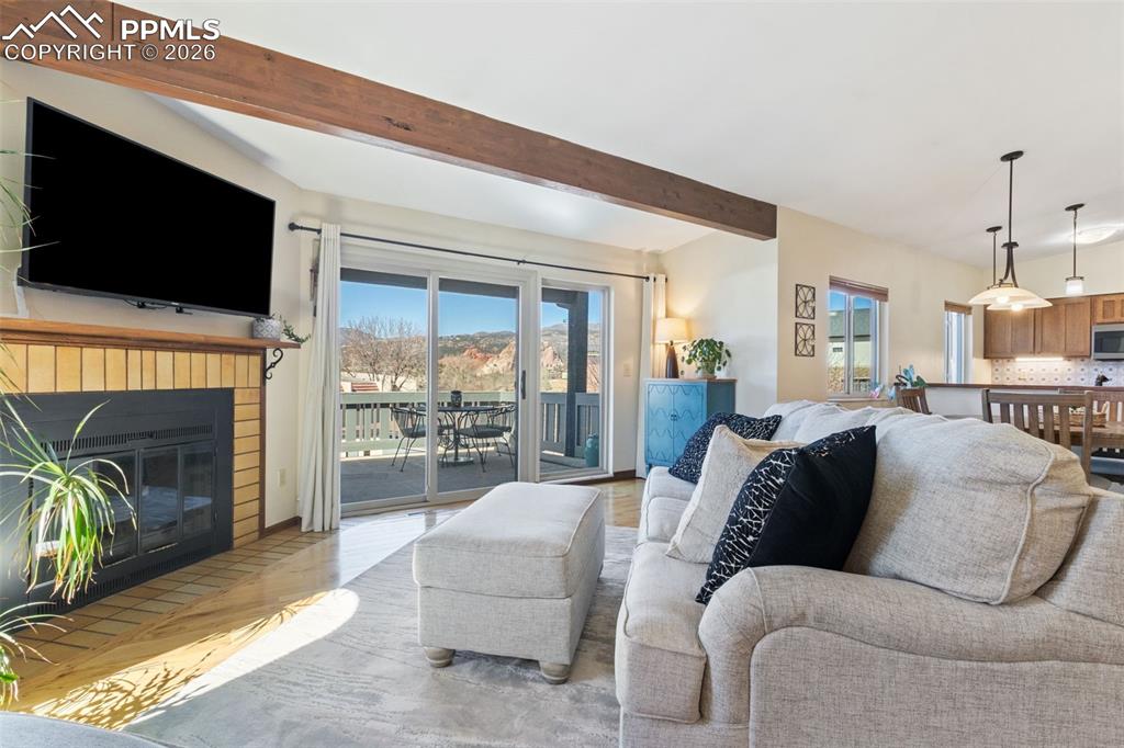 1142 Fontmore Road C