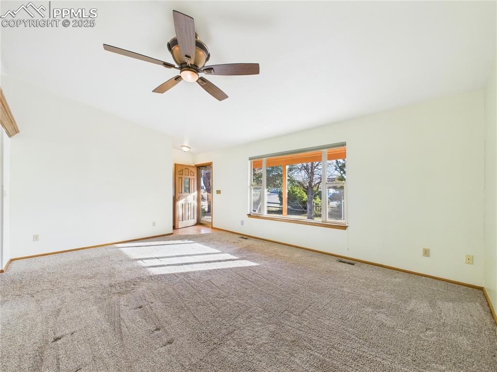 21 S Golfwood Drive