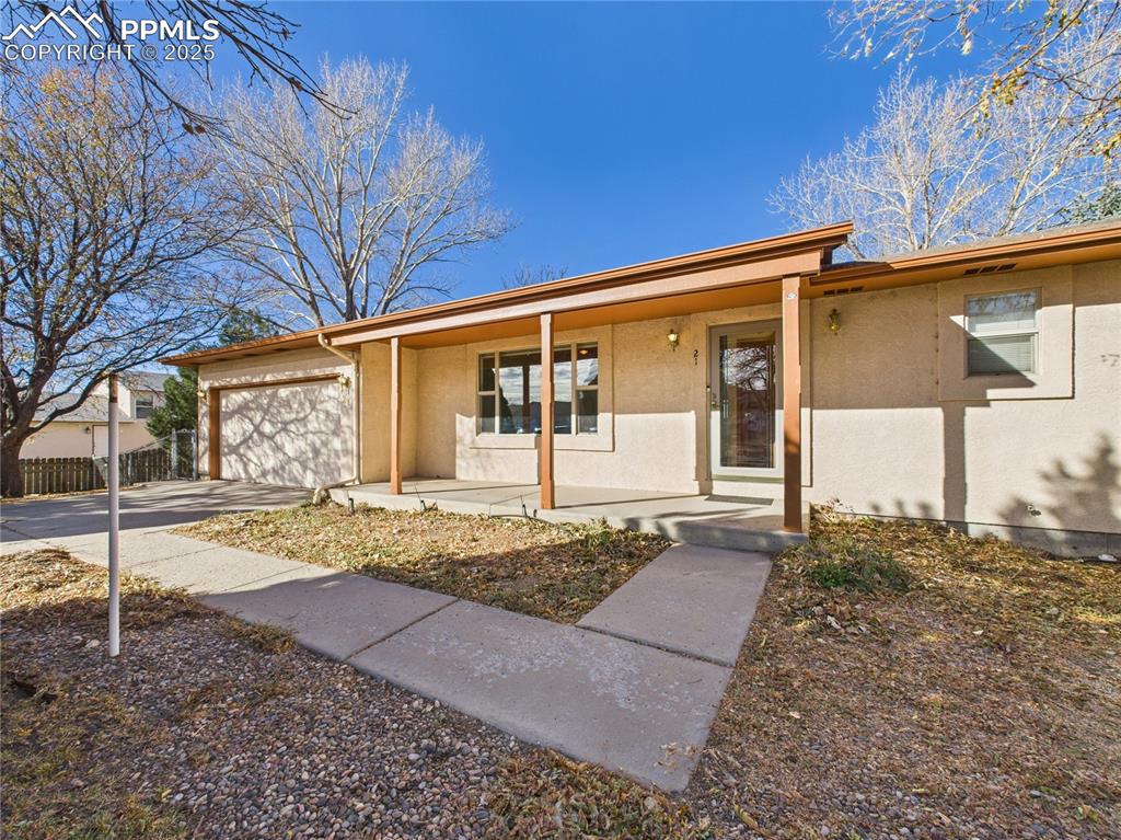 21 S Golfwood Drive