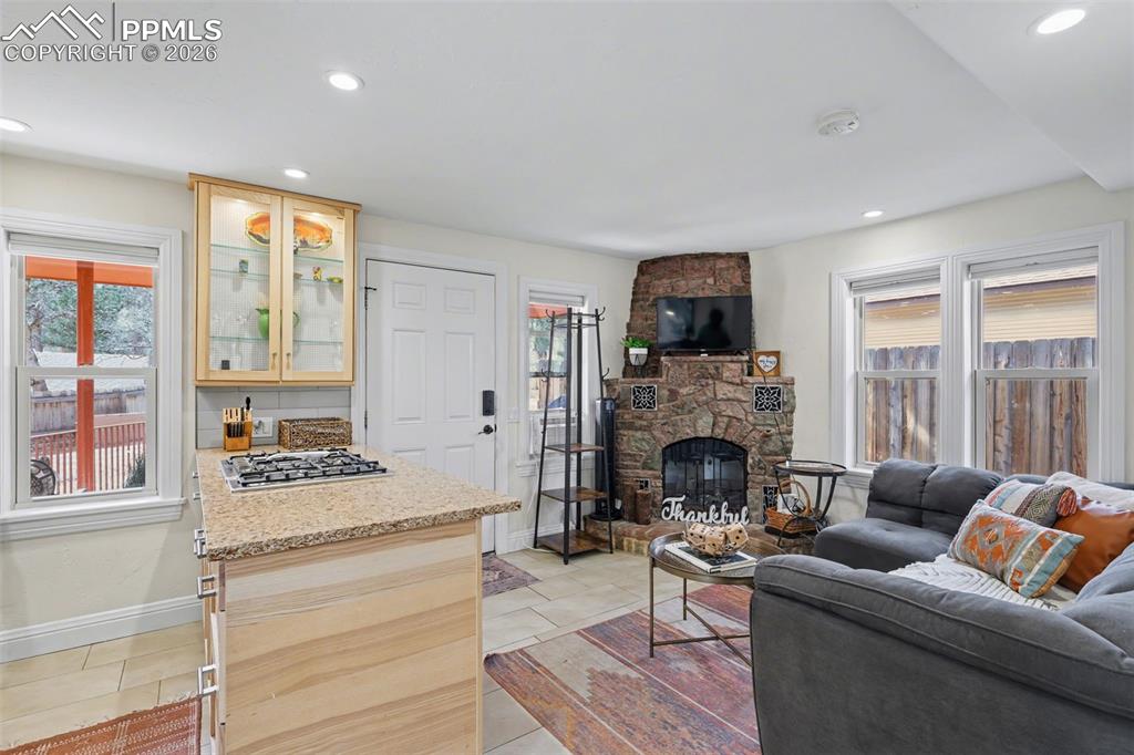 1702-1/2 W Cheyenne Road