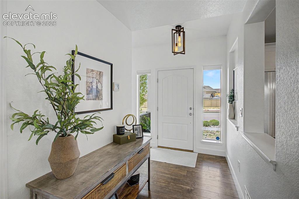 6712 Lucky Star Lane