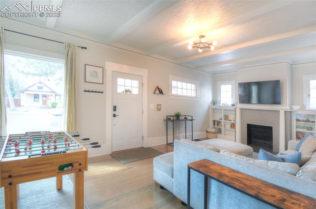 224 E Monument Street