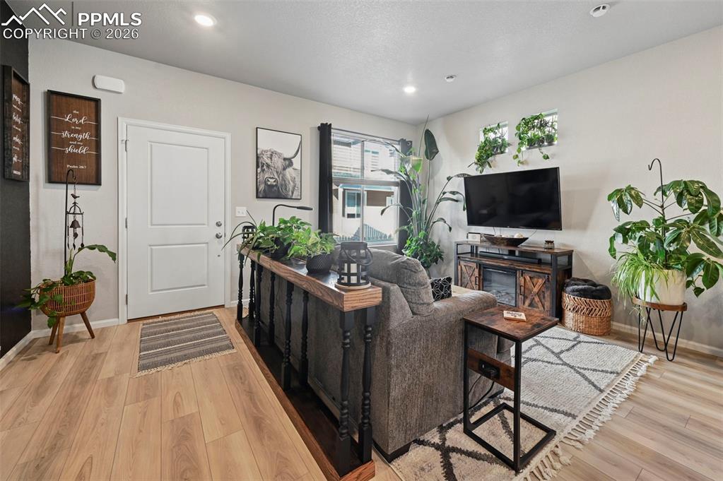 9240 Lytle Grove