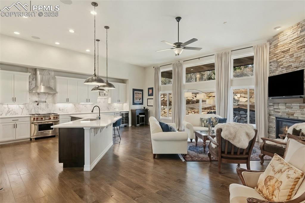 5318 Rocking Tree Grove