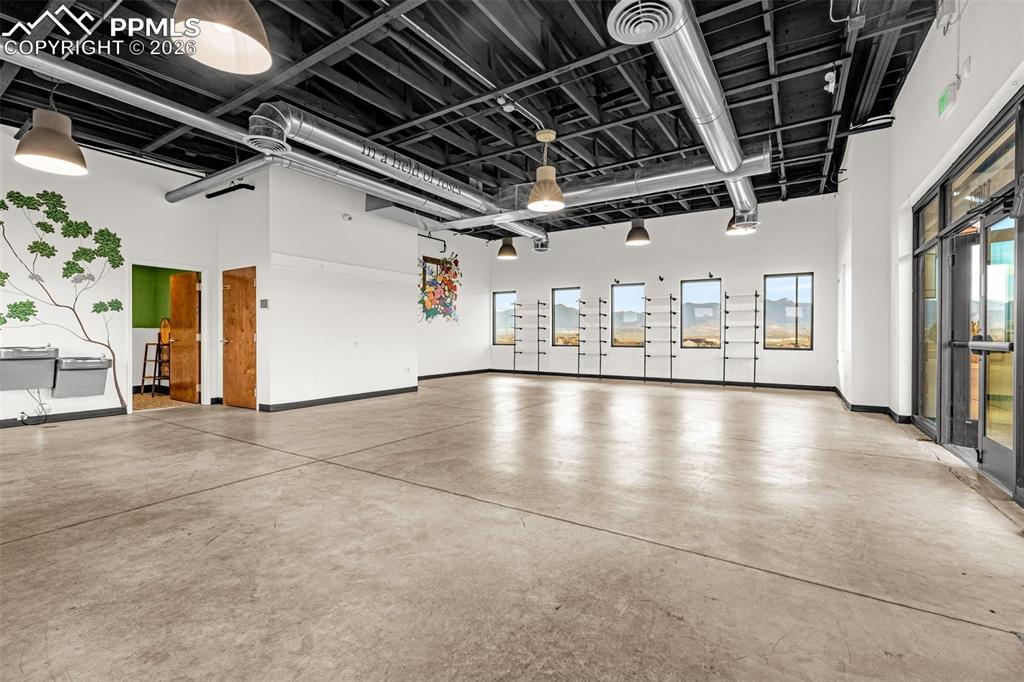 11663 Voyager Parkway