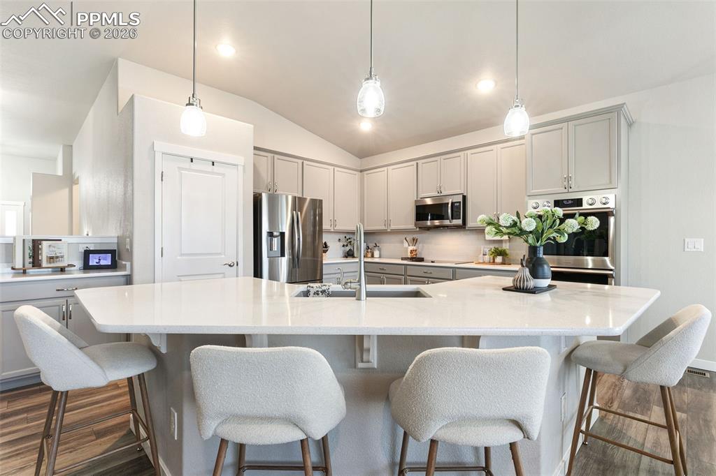 6904 Bigtooth Maple Drive