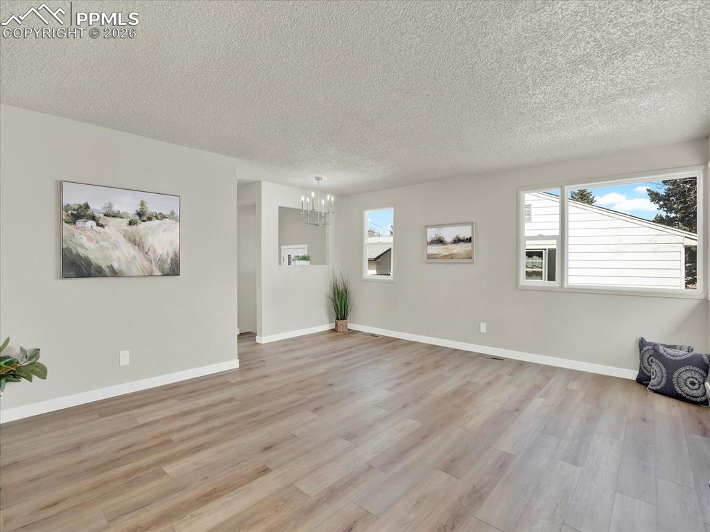 2518 Meadowlark Lane