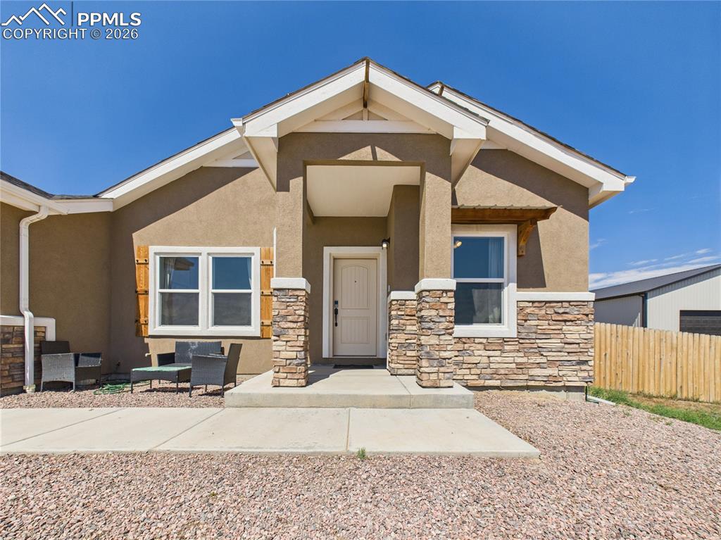 1437 N Chuckwagon Lane
