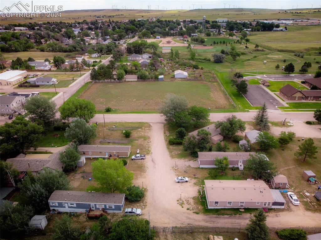 875 & 895 Monument Street