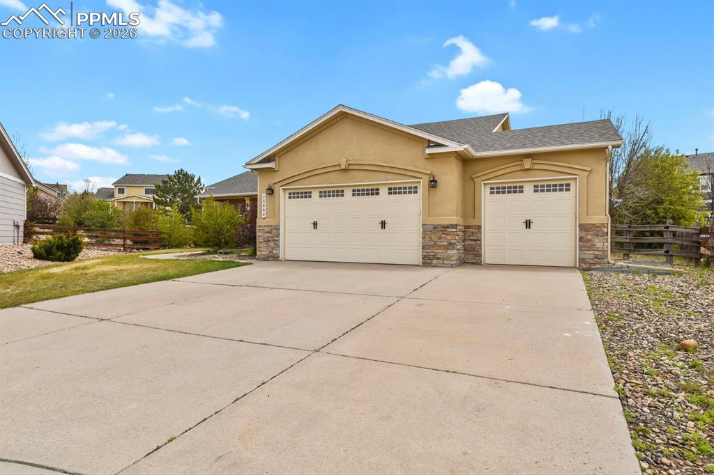 15884 Paiute Circle