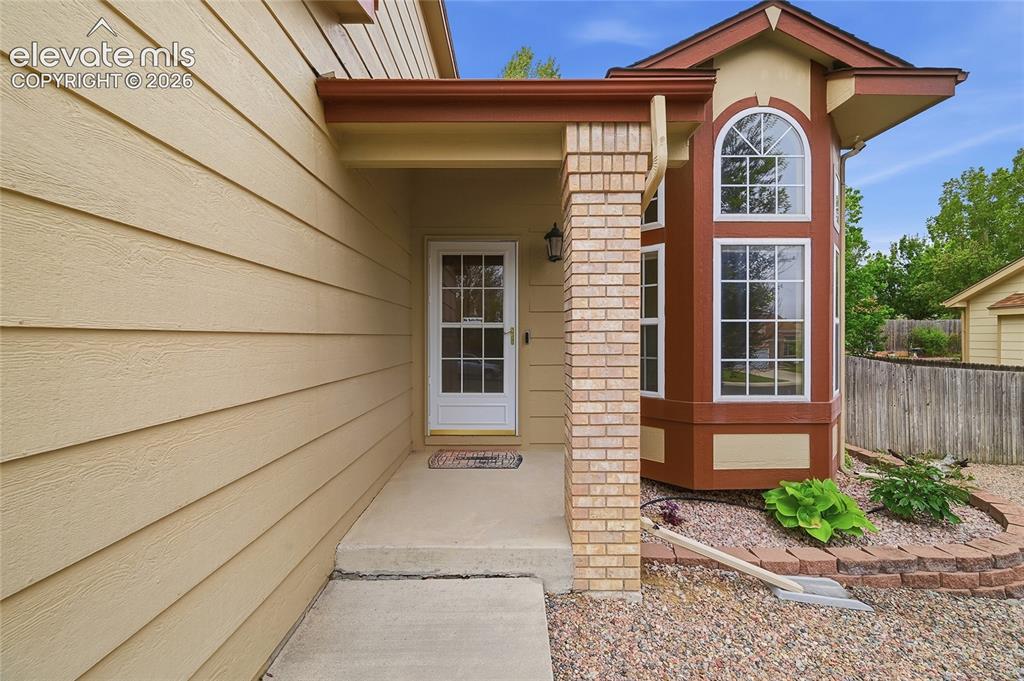 6895 Quicksilver Drive