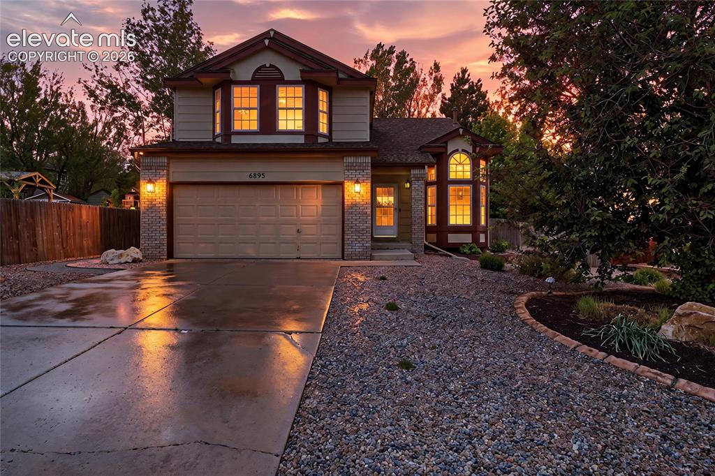 6895 Quicksilver Drive