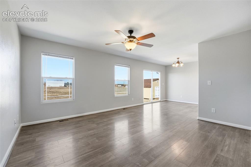 1169 E Canary Drive