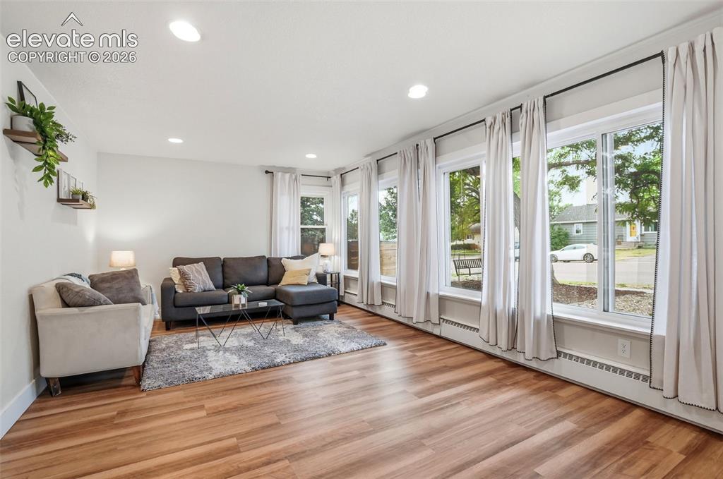 627 Skyline Avenue