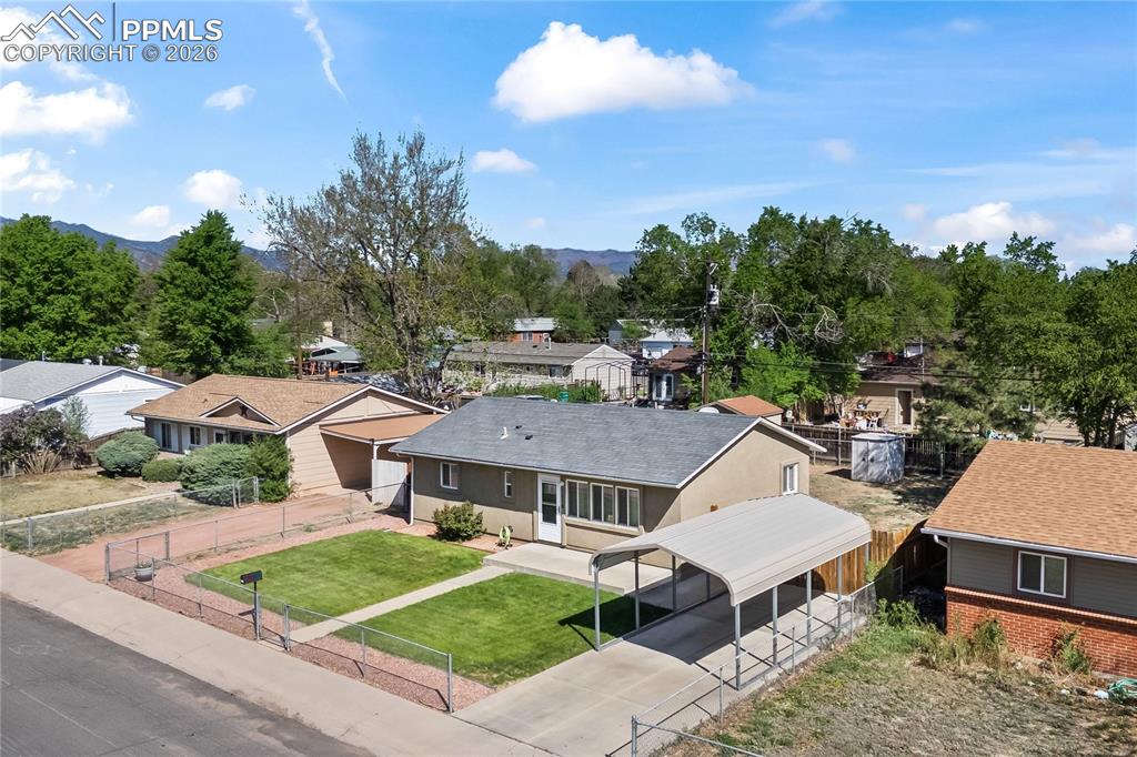 1116 Montrose Avenue