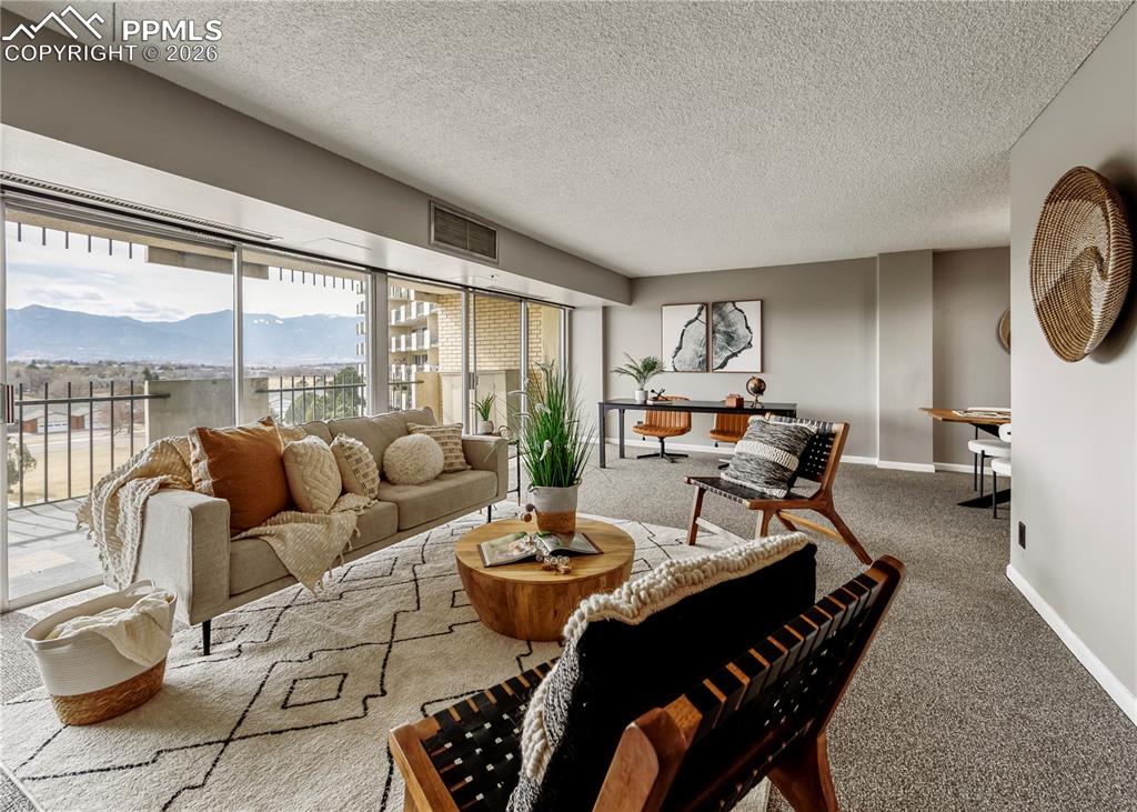 411 Lakewood Circle B529