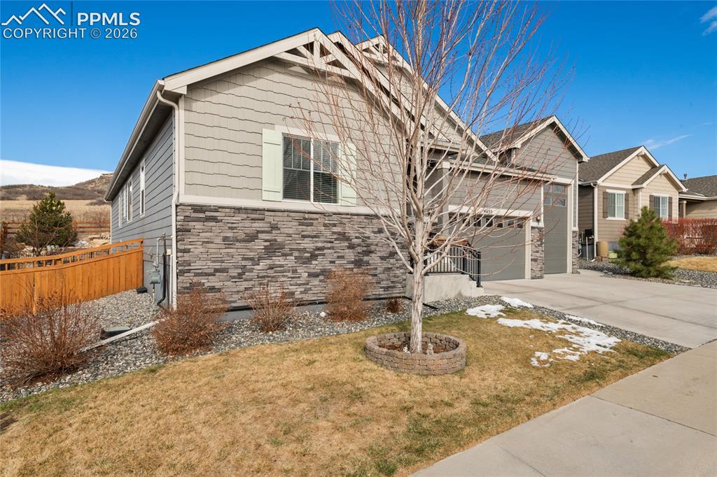 6655 Mentha Drive