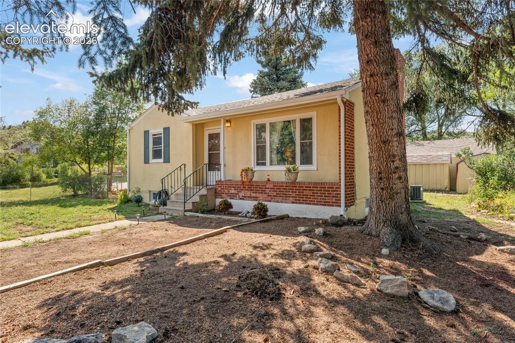 1502 Buena Ventura Circle