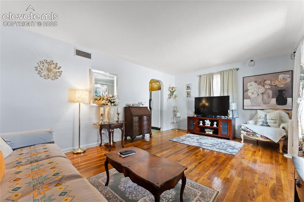1502 Buena Ventura Circle