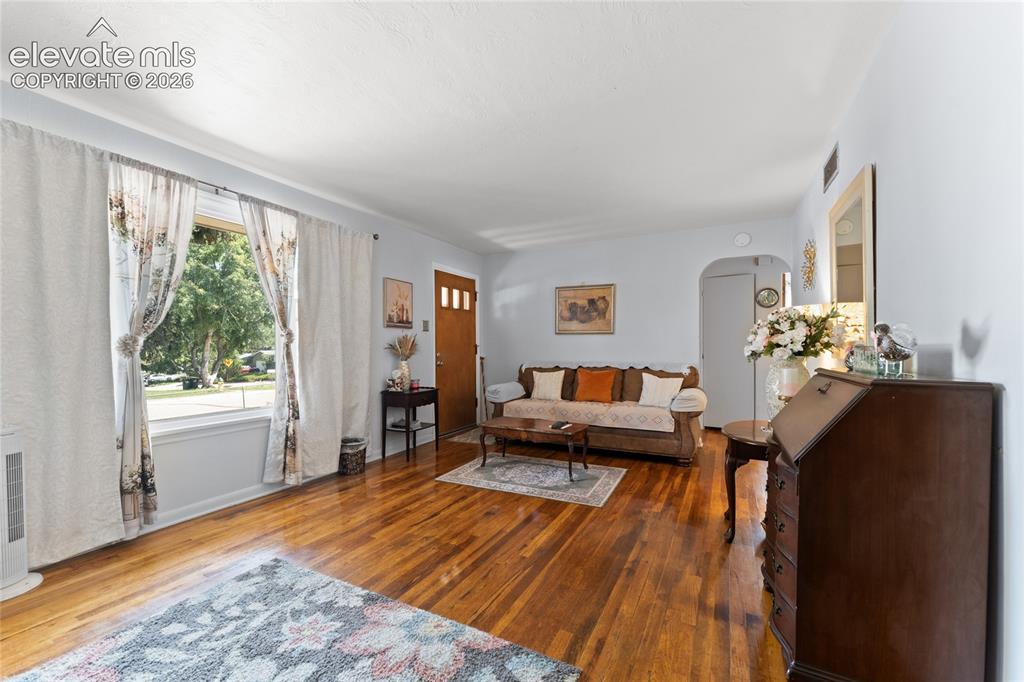 1502 Buena Ventura Circle