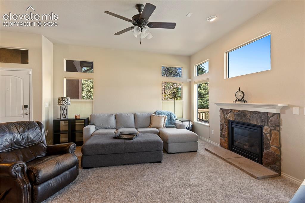 2615 Pine Knoll View