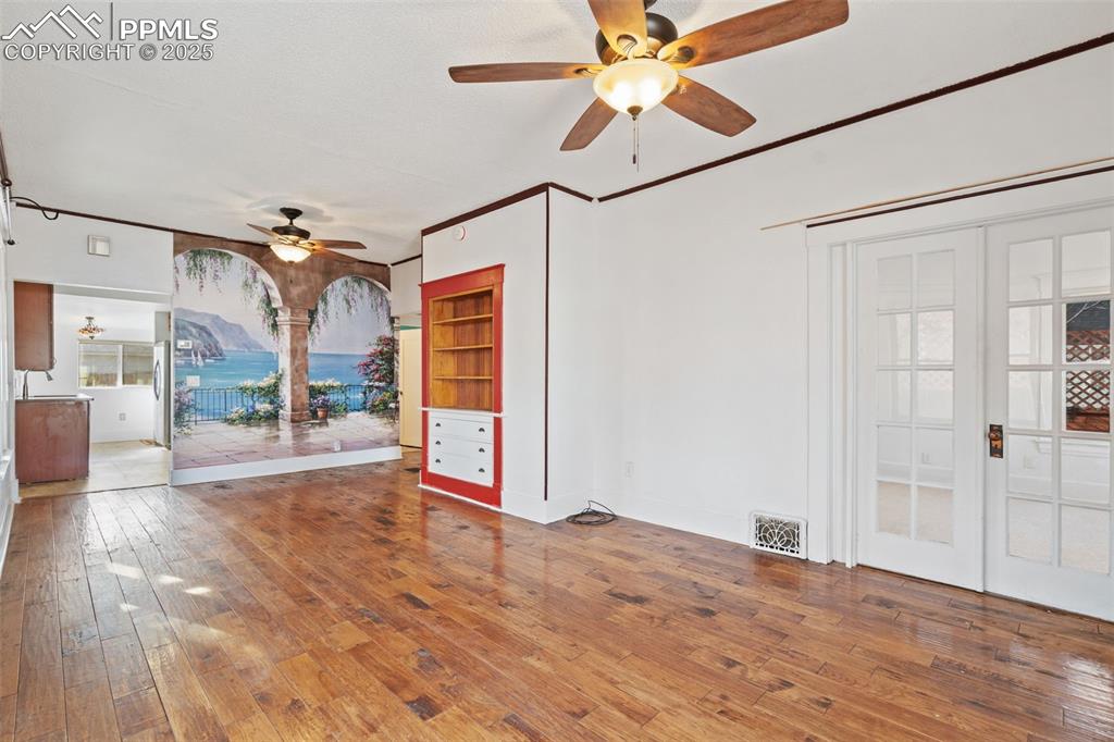 219 E Jefferson Street