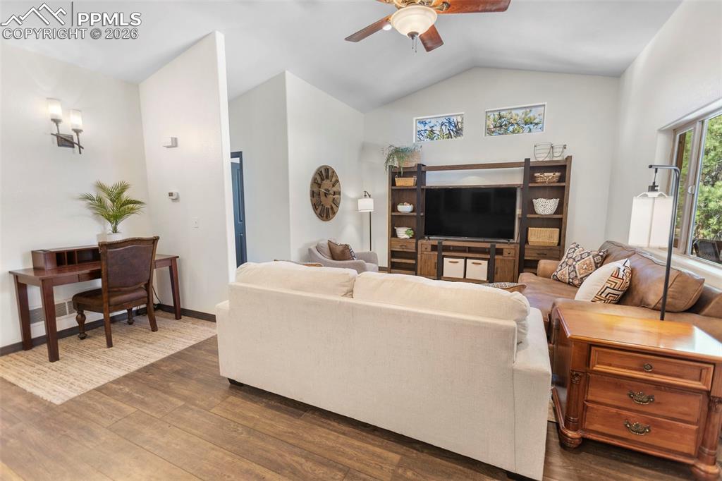 1195 Ptarmigan Drive