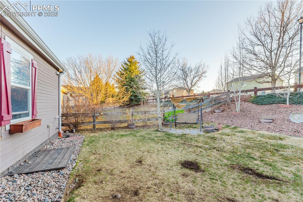 4096 Gray Fox Heights