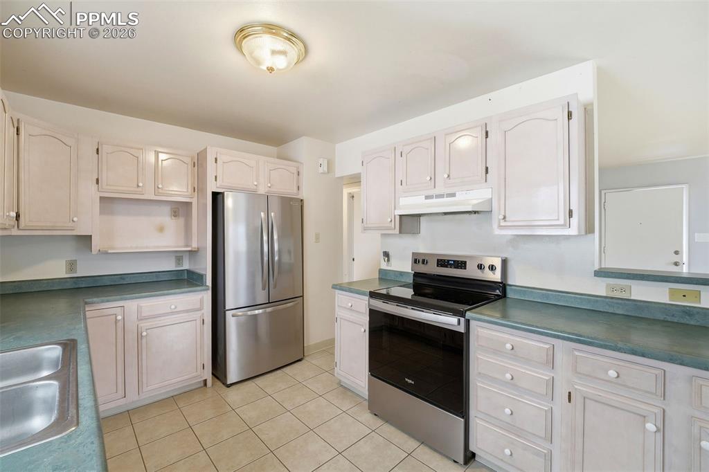 2424 Farragut Avenue