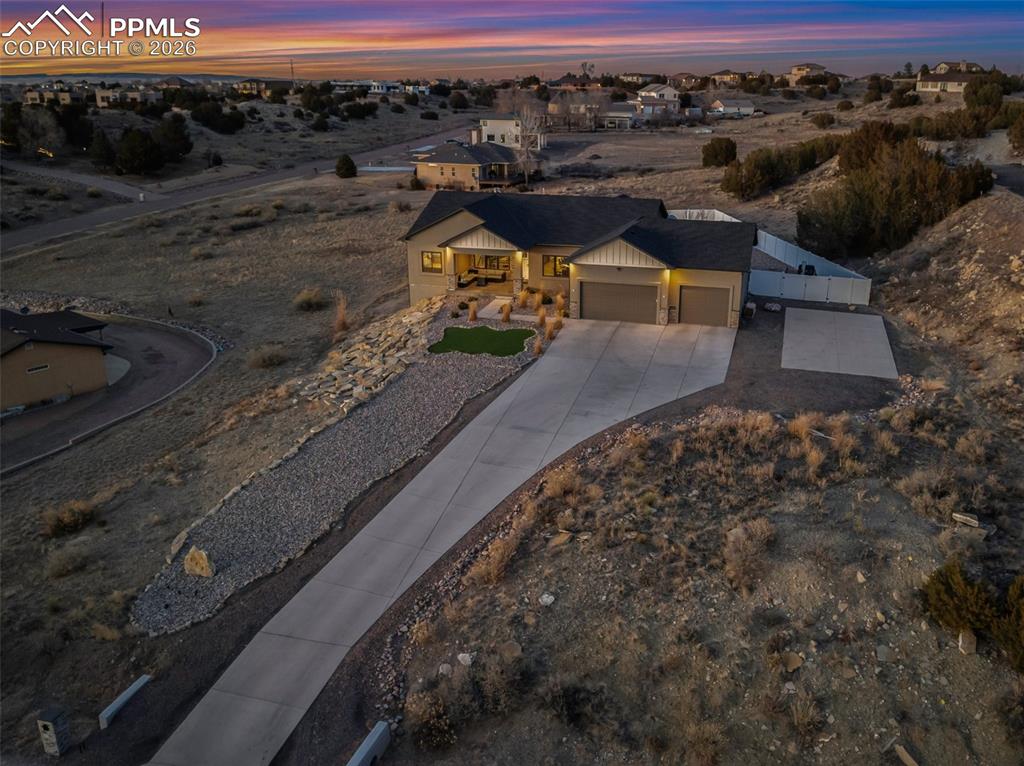 113 W Alexis Drive