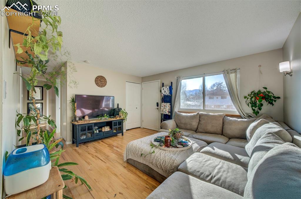 1911 Del Mar Drive