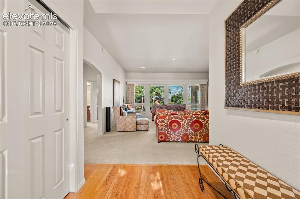 3075 Valleybrook Lane