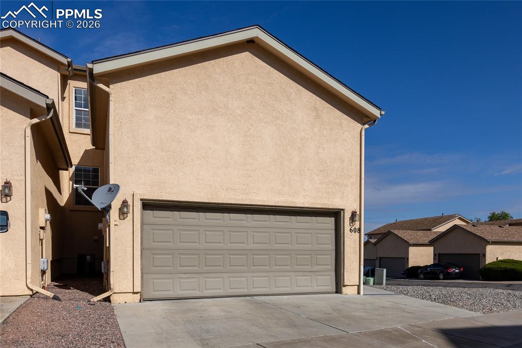 608 Bosque Vista Point