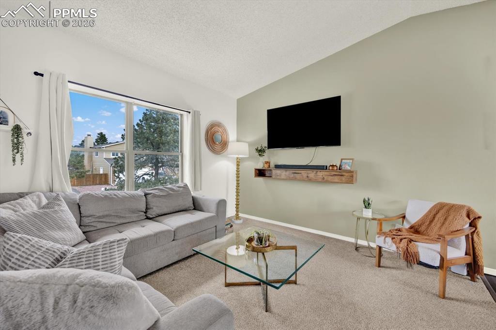 3657 Ian Point Terrace