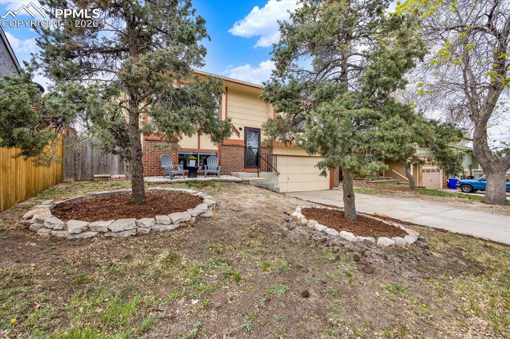 3657 Ian Point Terrace
