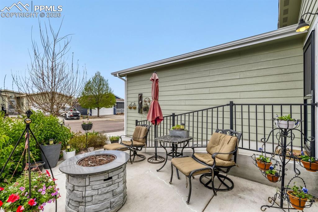 4180 Gray Fox Heights 111